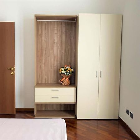 Appartamento Dante Cremona Exterior foto